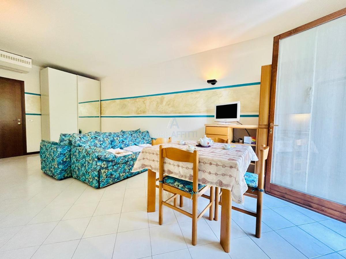 Perseo Apartment - 200M Dal Lago Di Garda Sirmione Exterior foto